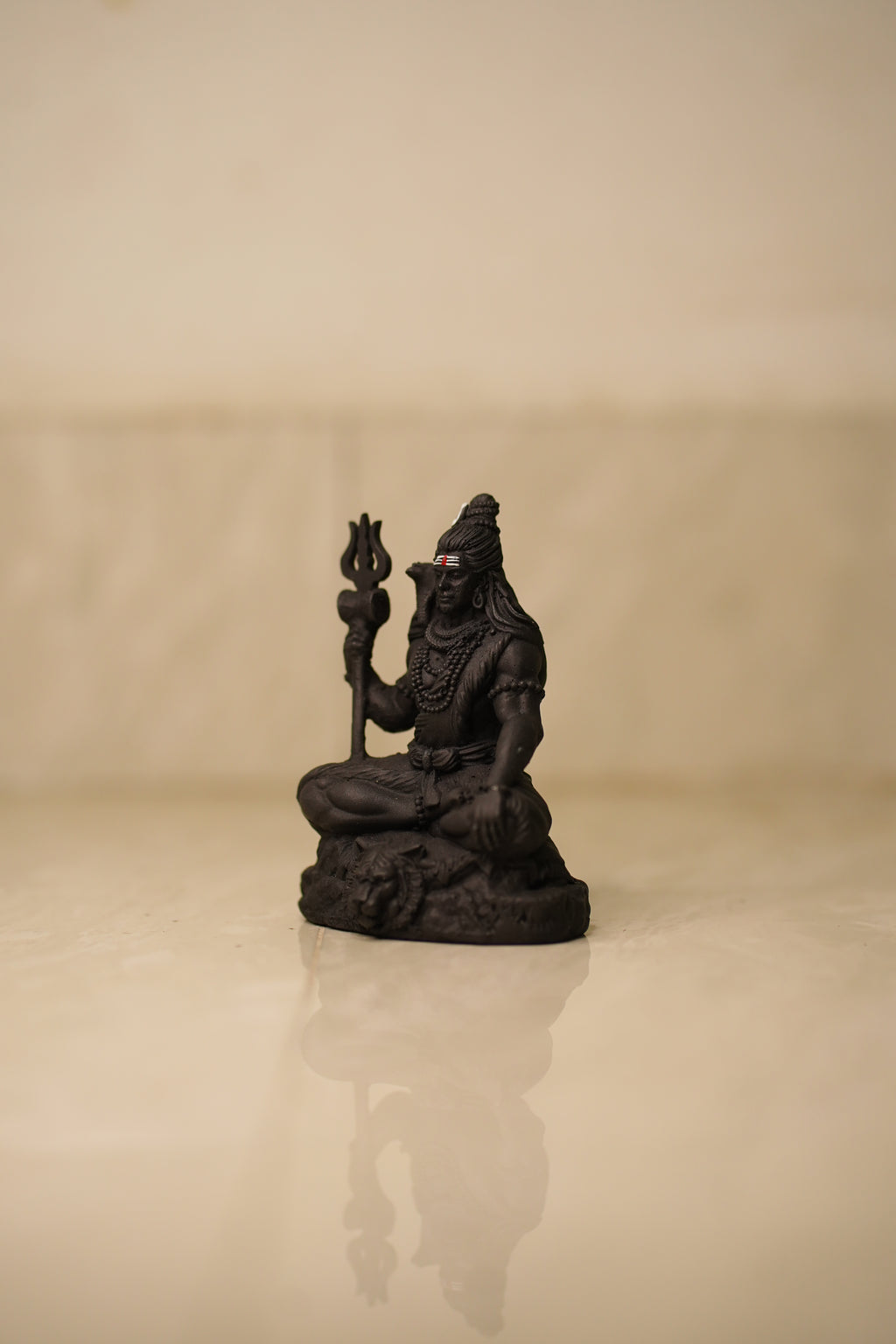 Meditating Shiv Ji Idol with Trishul – Matte Black