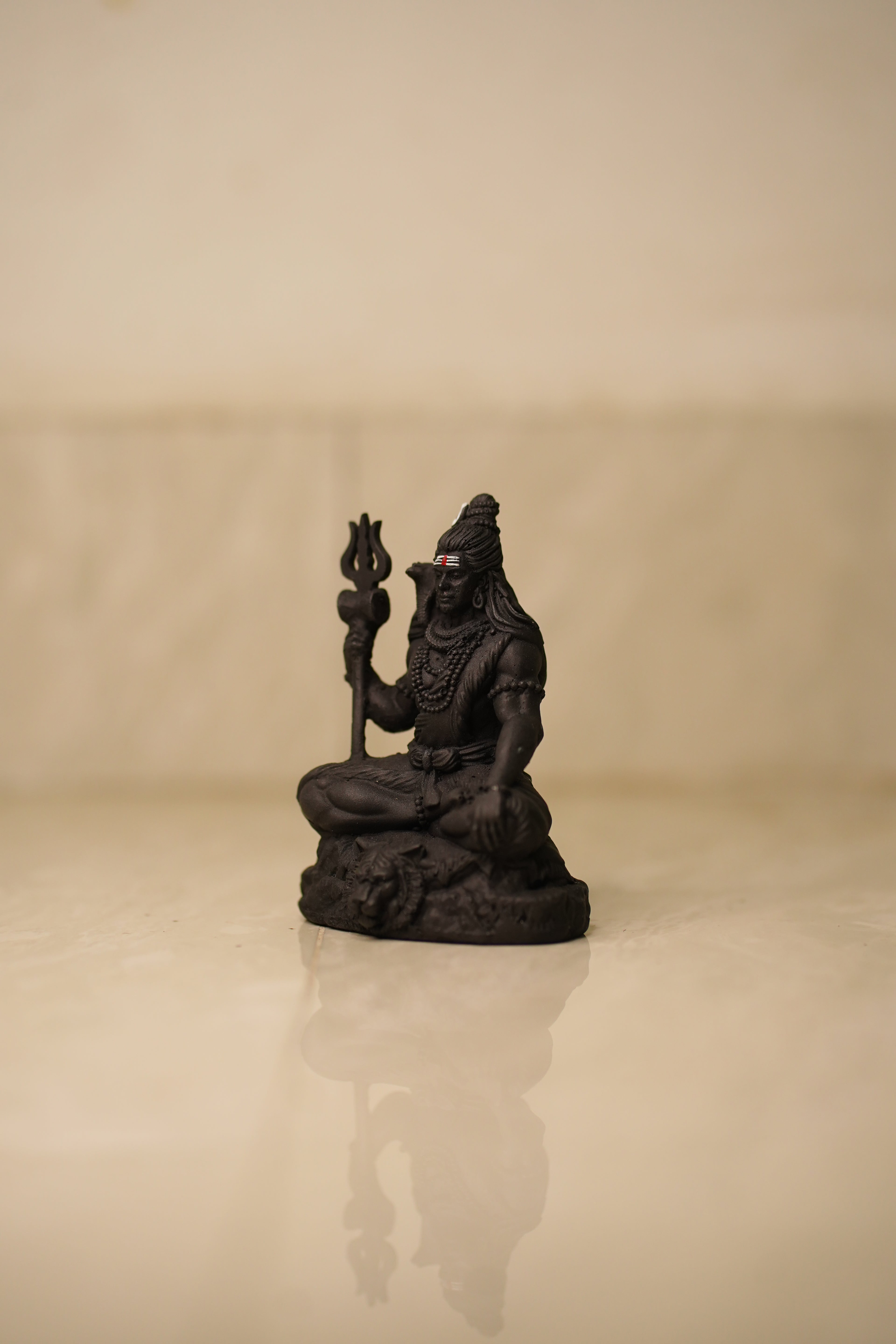Meditating Shiv Ji Idol with Trishul – Matte Black