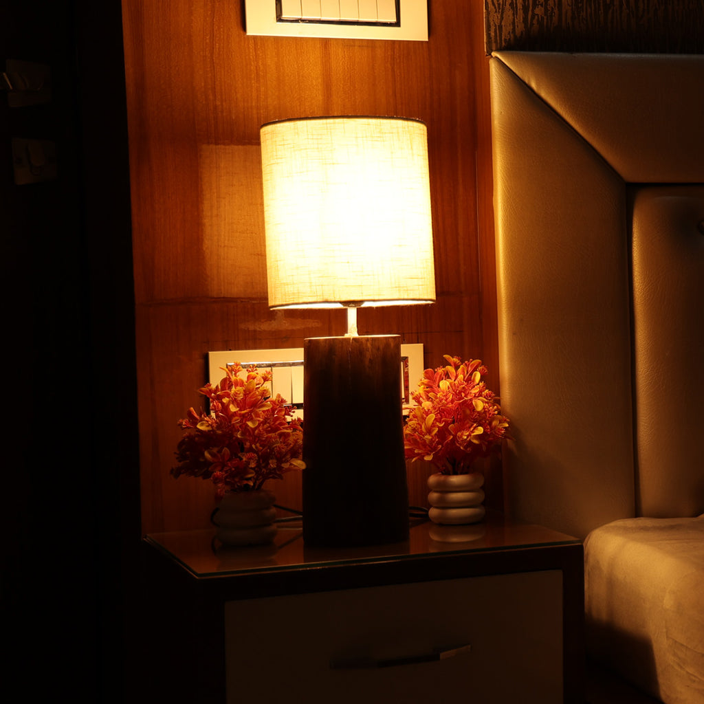 Lama- Handcrafted mango wood ambient lamp